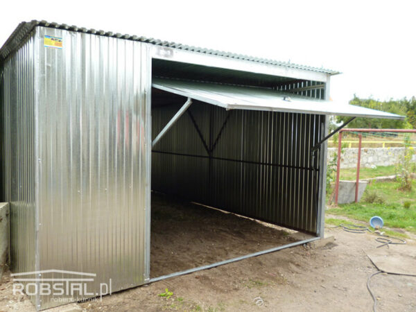 garaz-blaszany-4x6m-z-brama-uchylna-do-gory-04 garaz-blaszany-4x6m-z-brama-uchylna-do-gory-04