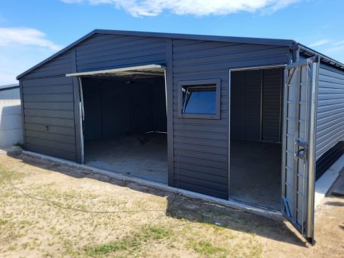 Garaż blaszany dwustanowiskowy 8x5m – ciemny grafit MAT